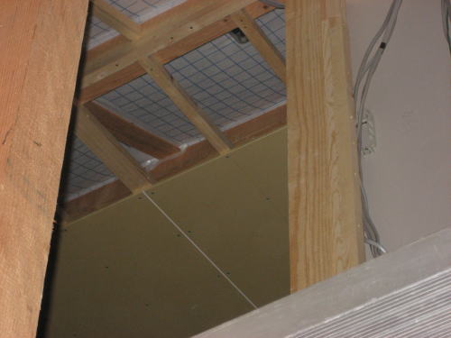 天井収納庫天井ﾎﾞｰﾄﾞ貼り工事